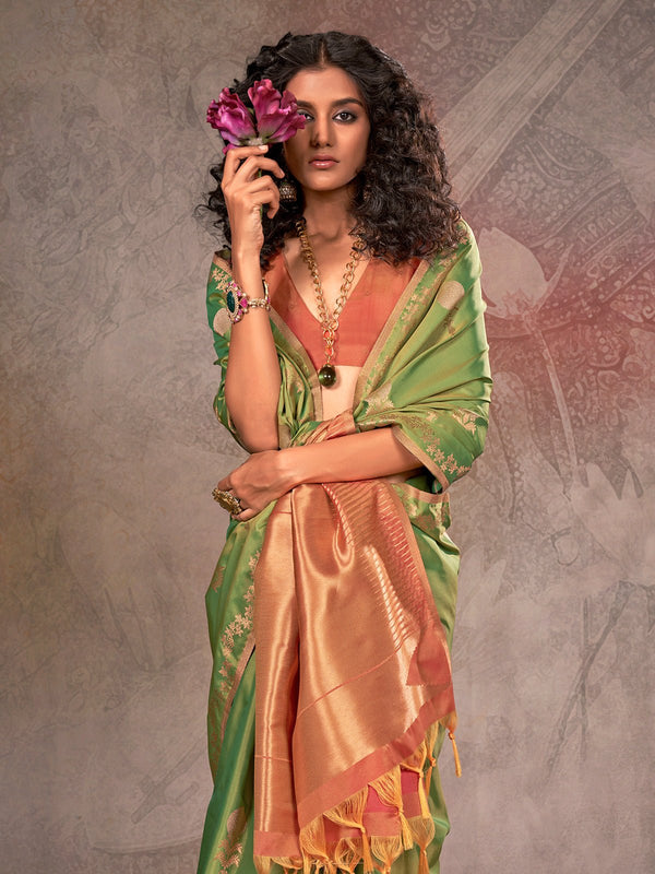 Parrot Green Kanjivaram Two Tone Silk Saree With Contrast Blouse