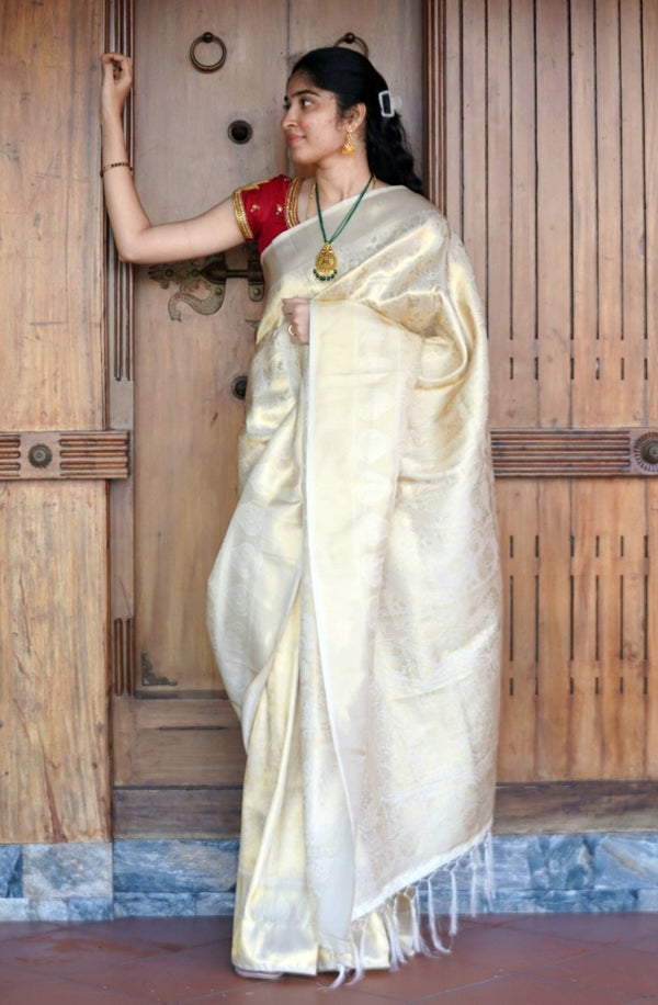 Tanirika: Golden Ivory Kanjivaram Silk Saree