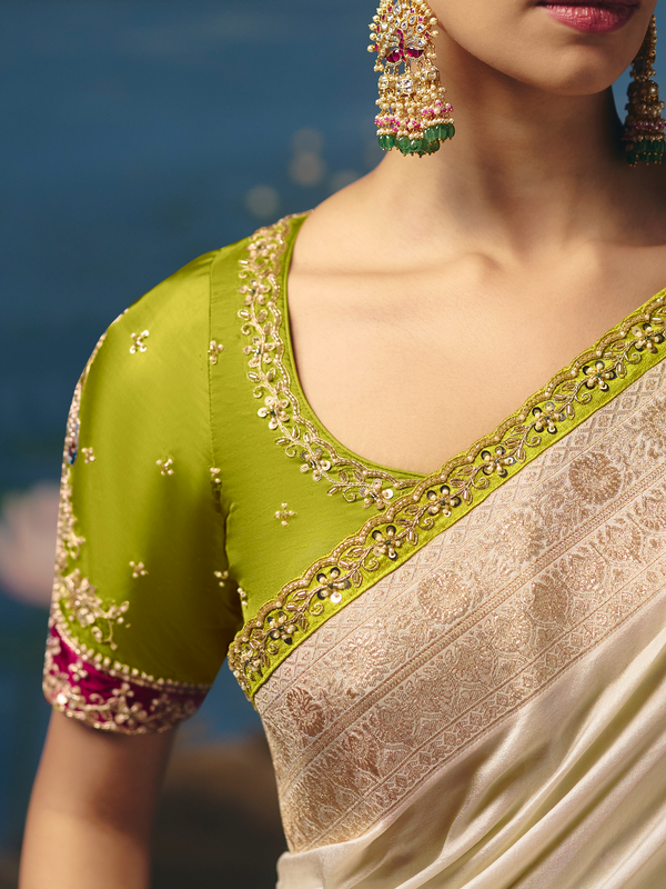 Ivory Banarasi Dola Silk Saree, contrast blouse close-up